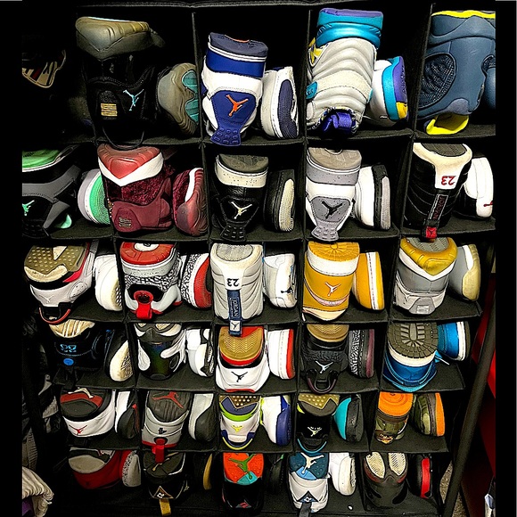 Meet your Posher, Tiffany - Picture 1 of 1